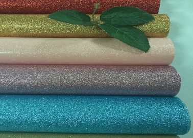 ประเทศจีน ชิ้นส่วนวัสดุ Pu Glitter Fabric 50meters หนึ่งม้วนสำหรับตกแต่งกระเป๋า ผู้ผลิต